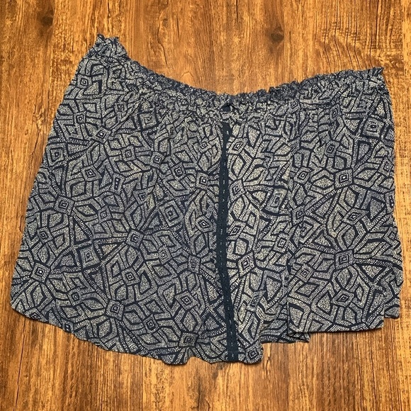 Sun & Shadow Geo Floral Print Shorts Size XL - Picture 5 of 7